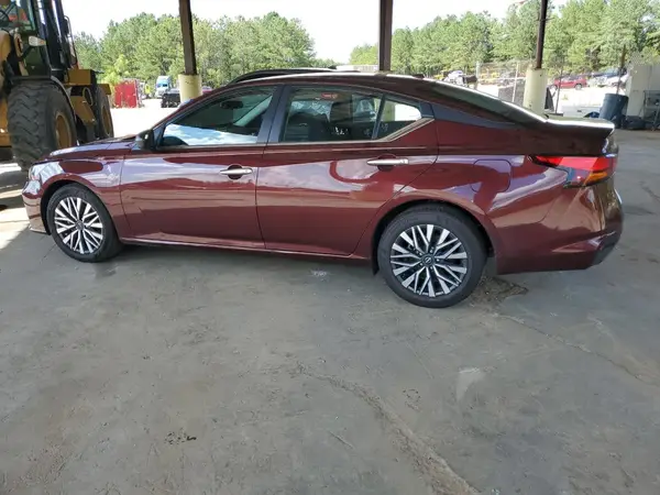 1N4BL4DV4SN342995 2025 NISSAN ALTIMA - Image 2