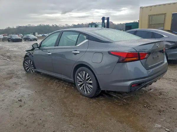 1N4BL4DV4SN347906 2025 NISSAN ALTIMA - Image 2