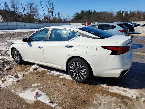 1N4BL4DV4SN349249 2025 NISSAN ALTIMA - Image 2