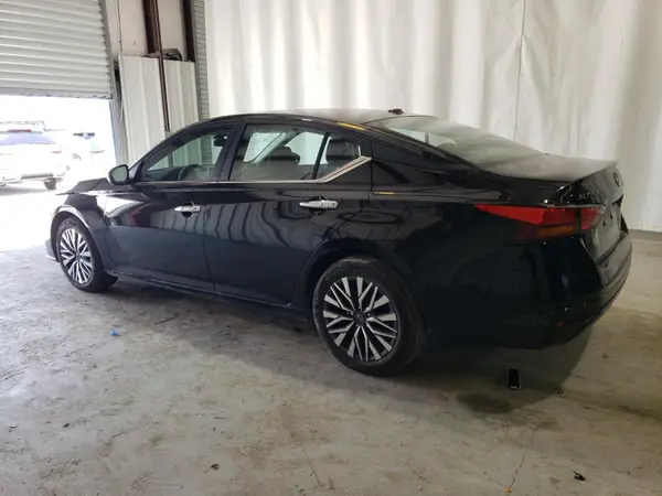 1N4BL4DV4SN350370 2025 NISSAN ALTIMA - Image 2
