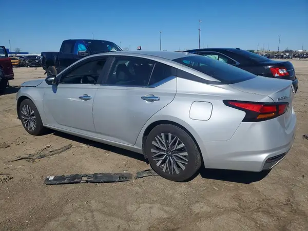 1N4BL4DV4SN356721 2025 NISSAN ALTIMA - Image 2