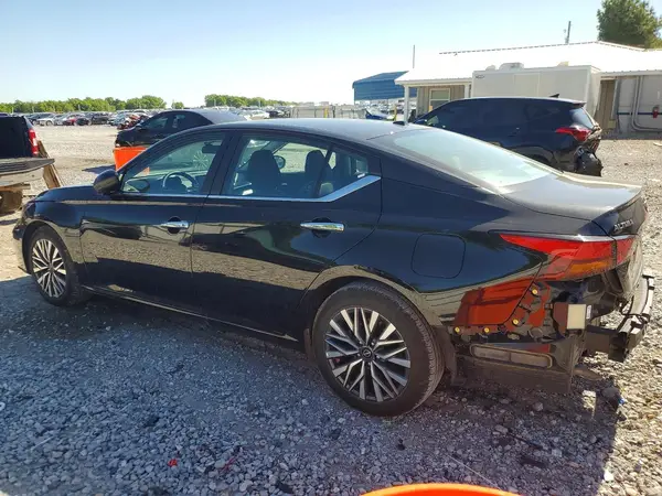 1N4BL4DV4SN367301 2025 NISSAN ALTIMA - Image 2