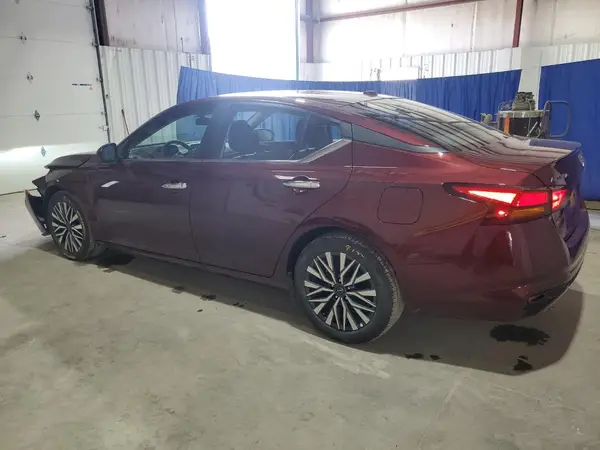 1N4BL4DV4SN378086 2025 NISSAN ALTIMA - Image 2
