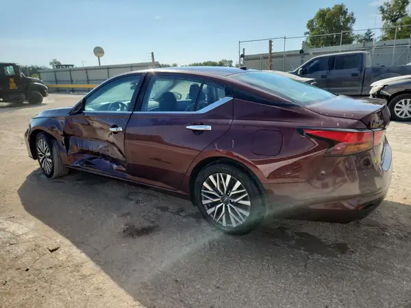 1N4BL4DV4SN379027 2025 NISSAN ALTIMA - Image 2