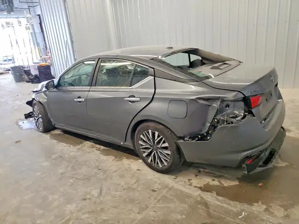 1N4BL4DV4SN388830 2025 NISSAN ALTIMA - Image 2