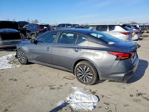 1N4BL4DV4SN388939 2025 NISSAN ALTIMA - Image 2