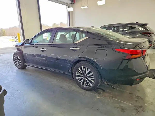 1N4BL4DV4SN391484 2025 NISSAN ALTIMA - Image 2