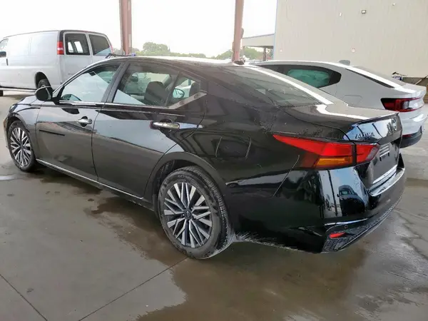 1N4BL4DV4SN391792 2025 NISSAN ALTIMA - Image 2