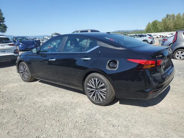 1N4BL4DV4SN391906 2025 NISSAN ALTIMA - Image 2