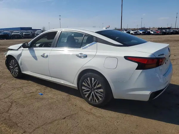 1N4BL4DV4SN392845 2025 NISSAN ALTIMA - Image 2