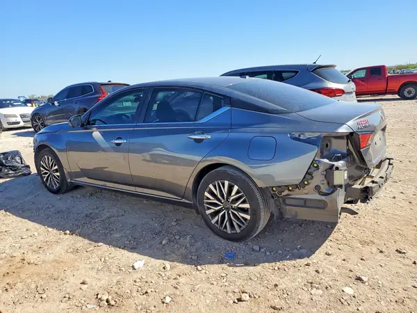 1N4BL4DV4SN397169 2025 NISSAN ALTIMA - Image 2