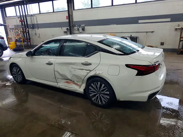 1N4BL4DV4SN399083 2025 NISSAN ALTIMA - Image 2