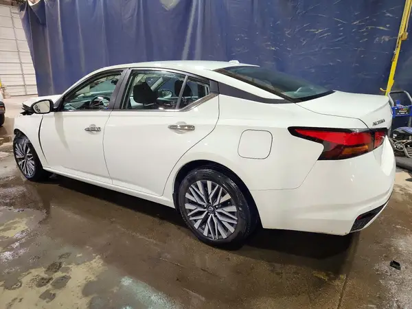 1N4BL4DV4SN399312 2025 NISSAN ALTIMA - Image 2