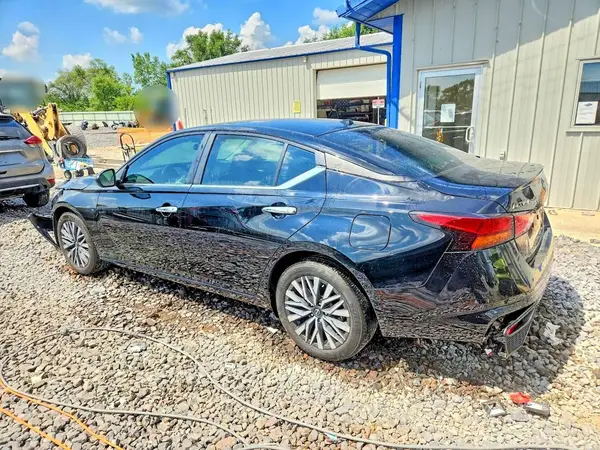 1N4BL4DV4SN399987 2025 NISSAN ALTIMA - Image 2