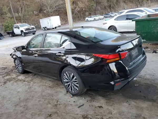 1N4BL4DV4SN401656 2025 NISSAN ALTIMA - Image 2