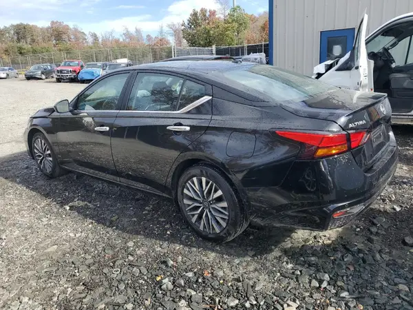 1N4BL4DV4SN401673 2025 NISSAN ALTIMA - Image 2
