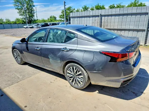 1N4BL4DV4SN404749 2025 NISSAN ALTIMA - Image 2