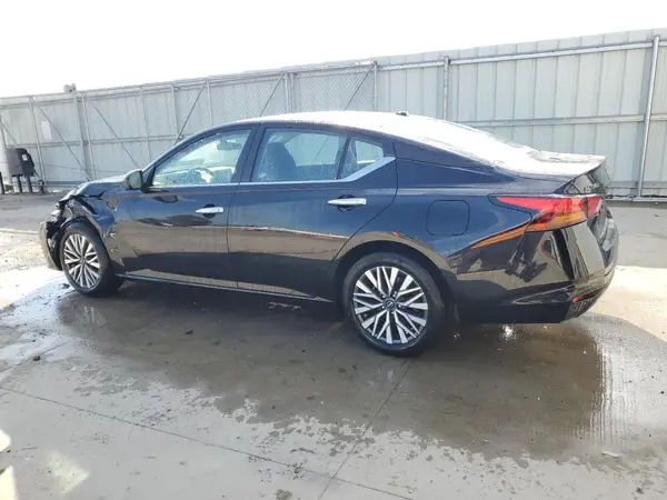 1N4BL4DV4SN414682 2025 NISSAN ALTIMA - Image 2