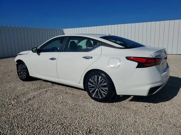 1N4BL4DV4SN424774 2025 NISSAN ALTIMA - Image 2