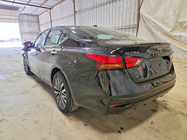 1N4BL4DV4SN427397 2025 NISSAN ALTIMA - Image 2