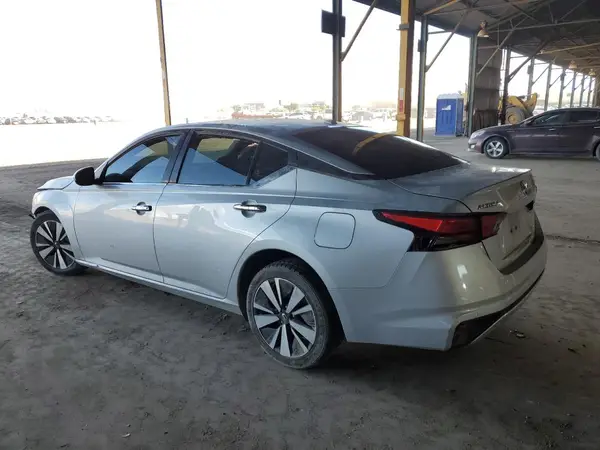 1N4BL4DV5MN317462 2021 NISSAN ALTIMA - Image 2