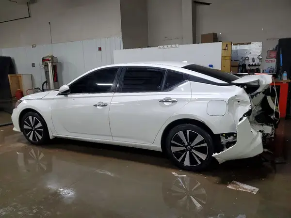 1N4BL4DV5MN366175 2021 NISSAN ALTIMA - Image 2