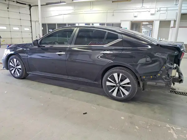 1N4BL4DV5MN368525 2021 NISSAN ALTIMA - Image 2