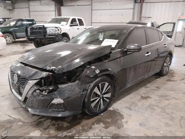 1N4BL4DV5MN378679 2021 NISSAN ALTIMA - Image 2
