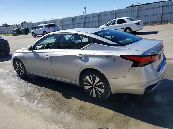 1N4BL4DV5NN337745 2022 NISSAN ALTIMA - Image 2