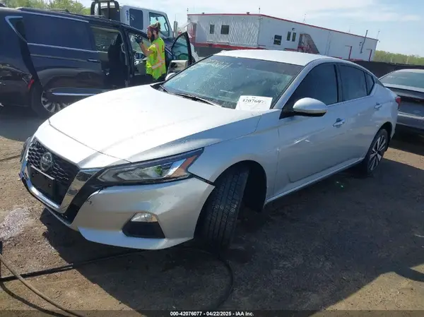 1N4BL4DV5NN374875 2022 NISSAN ALTIMA - Image 2