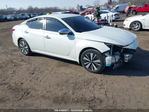 1N4BL4DV5NN377520 2022 NISSAN ALTIMA - Image 1