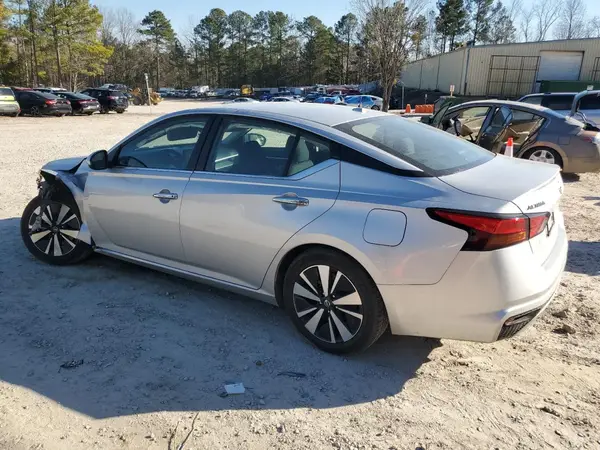 1N4BL4DV5NN405879 2022 NISSAN ALTIMA - Image 2