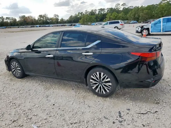 1N4BL4DV5PN322343 2023 NISSAN ALTIMA - Image 2