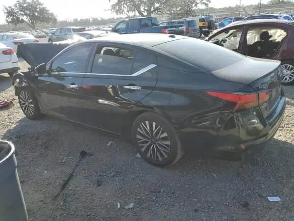 1N4BL4DV5PN326697 2023 NISSAN ALTIMA - Image 2
