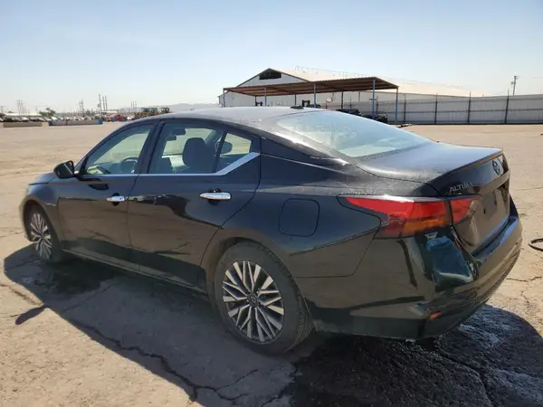 1N4BL4DV5PN348909 2023 NISSAN ALTIMA - Image 2