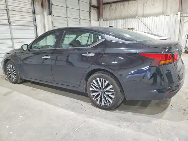 1N4BL4DV5PN360512 2023 NISSAN ALTIMA - Image 2