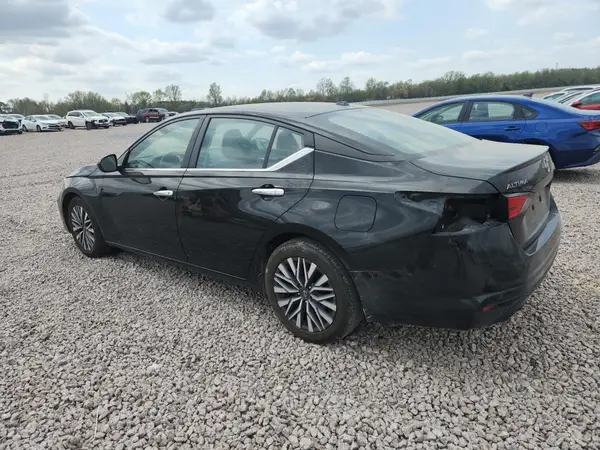 1N4BL4DV5PN368657 2023 NISSAN ALTIMA - Image 2