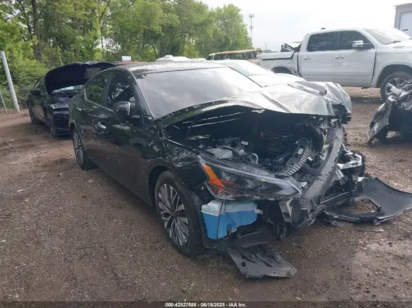1N4BL4DV5PN370800 2023 NISSAN ALTIMA - Image 1