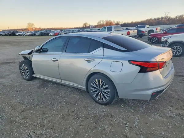 1N4BL4DV5PN372563 2023 NISSAN ALTIMA - Image 2