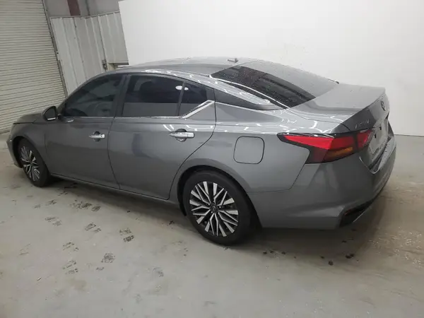 1N4BL4DV5PN372661 2023 NISSAN ALTIMA - Image 2