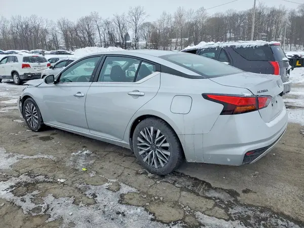 1N4BL4DV5PN374734 2023 NISSAN ALTIMA - Image 2