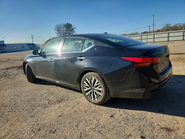 1N4BL4DV5PN388570 2023 NISSAN ALTIMA - Image 2