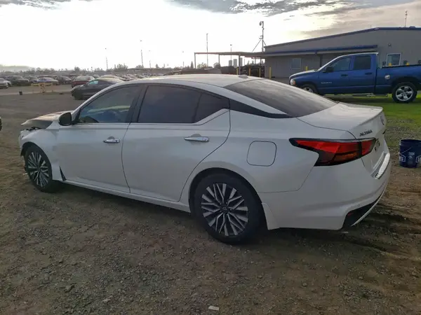 1N4BL4DV5PN401107 2023 NISSAN ALTIMA - Image 2