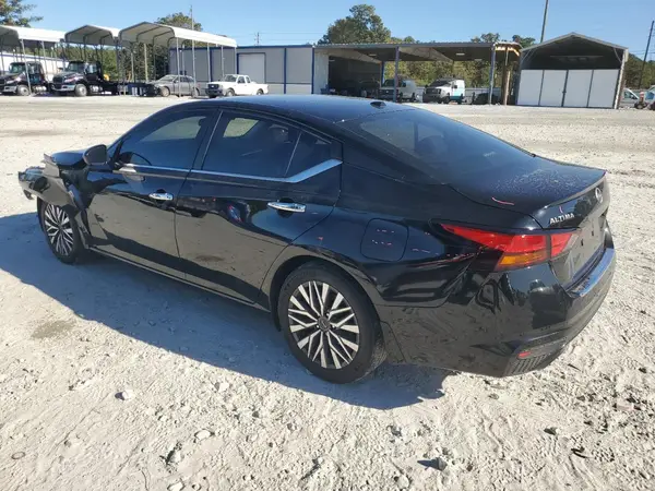 1N4BL4DV5PN423401 2023 NISSAN ALTIMA - Image 2