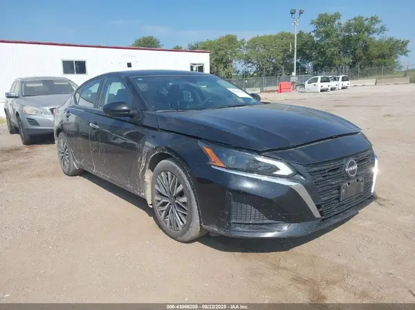1N4BL4DV5PN426587 2023 NISSAN ALTIMA - Image 1