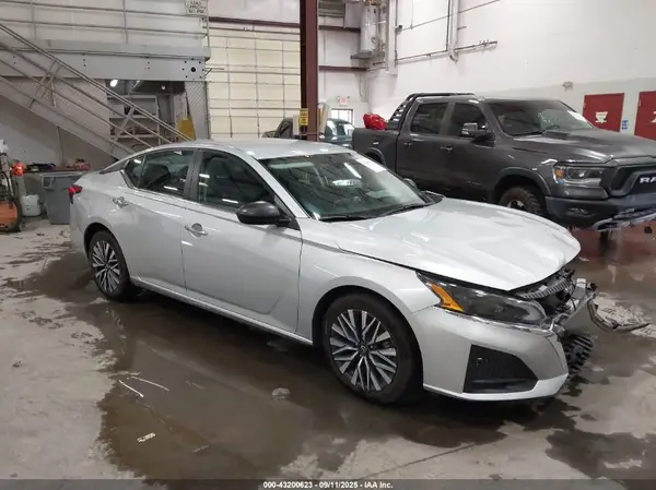 1N4BL4DV5RN304699 2024 NISSAN ALTIMA - Image 1