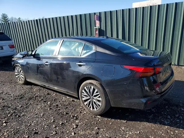 1N4BL4DV5RN326461 2024 NISSAN ALTIMA - Image 2