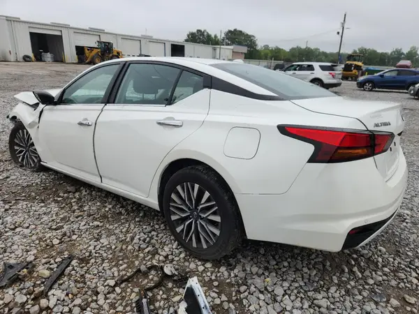 1N4BL4DV5RN326878 2024 NISSAN ALTIMA - Image 2
