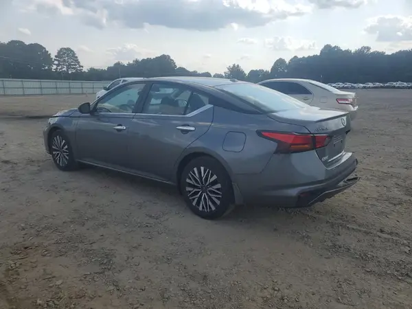 1N4BL4DV5RN331305 2024 NISSAN ALTIMA - Image 2