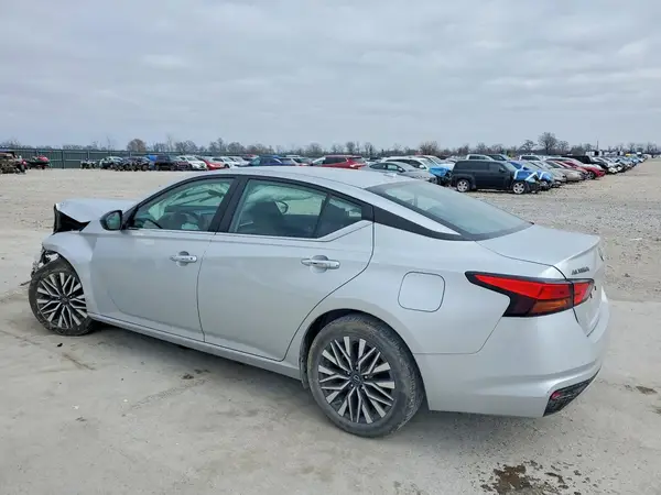 1N4BL4DV5RN345589 2024 NISSAN ALTIMA - Image 2